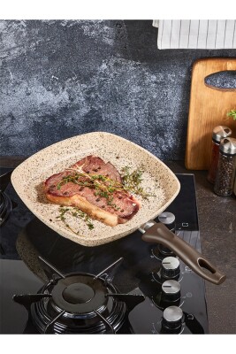 CREAMY 28*28 CM KARE KAPAKSIZ TAVA - FALEZ